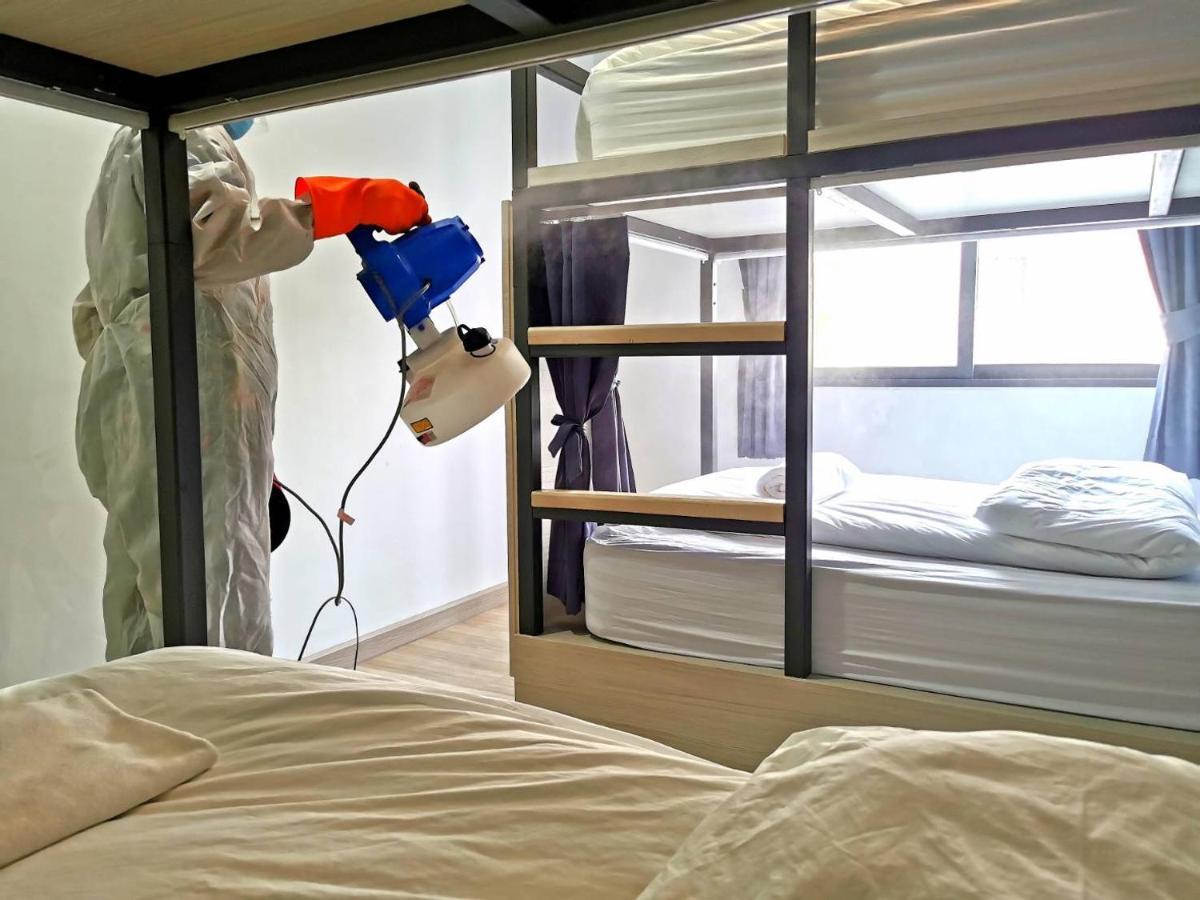 Baan Kun Mhor Hostel บ้านคุณหมอโฮสเทล 방콕 외부 사진